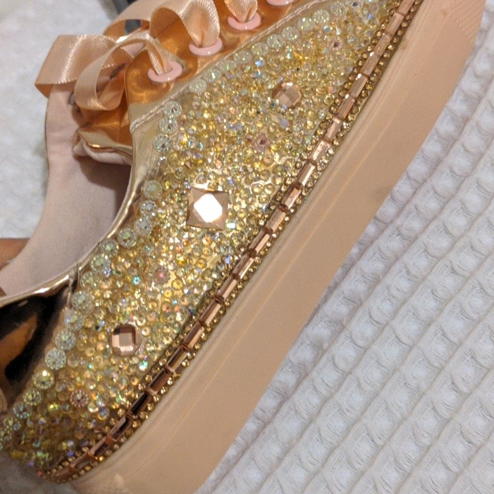 Beautiful Shoes - Picture 6 of 7